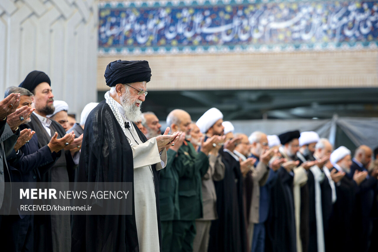 اقامه نماز جمعه به امامت رهبر معظم انقلاب اسلامی