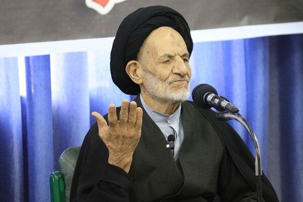 برنامه های گردشگری همراه با پیوست فرهنگی اجرایی شود برنامه های گردشگری همراه با پیوست فرهنگی اجرایی شود