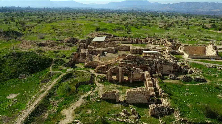 شگفتیهای معماری معبد آناهیتای بیشاپور