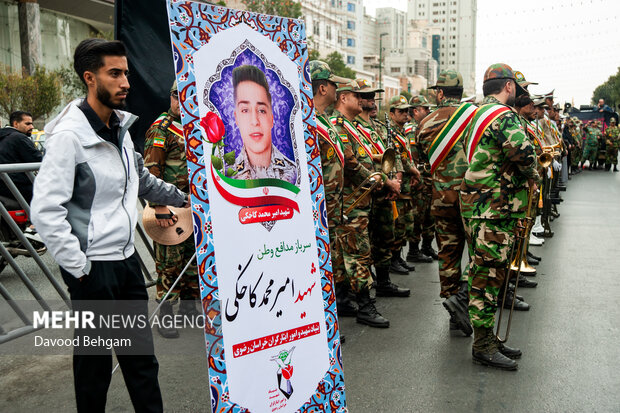 وداع و تشییع سرباز وظیفه مدافع وطن شهید «امیرمحمد کاخکی»