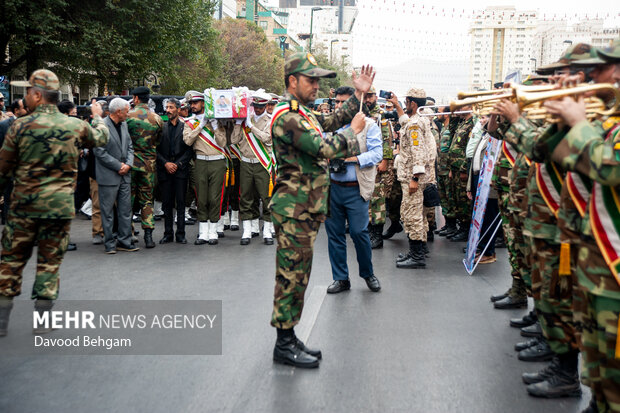 تشییع پیکر سرباز وظیفه مدافع وطن شهید «امیرمحمد کاخکی»