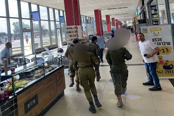 1 killed, 9 wounded in Be'er Sheva martyrdom-seeking op