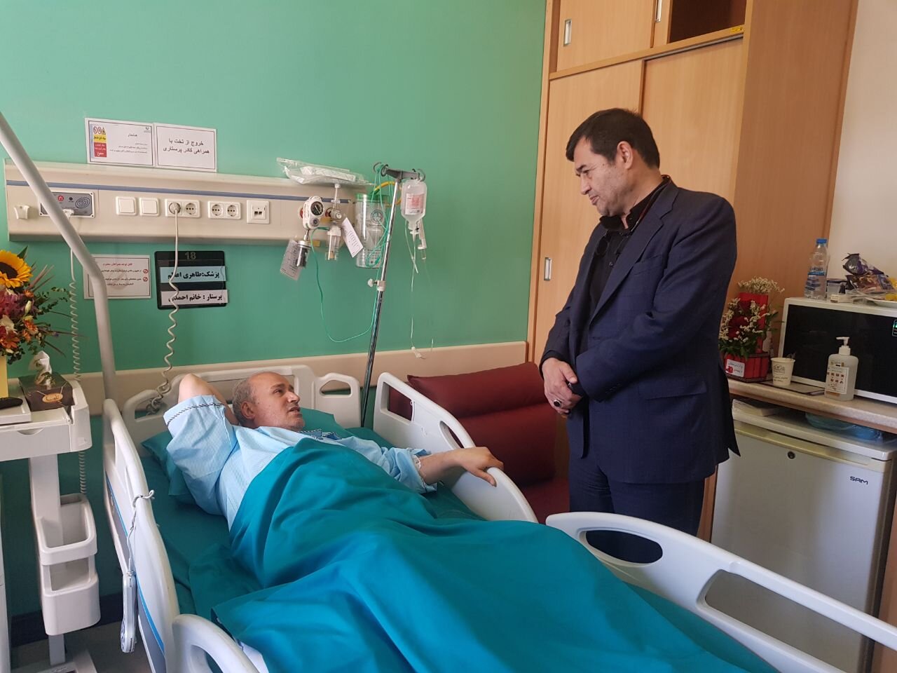 «وزیر» تنها تغییر وزارت ورزش و جوانان/ «دنیا» در سکوت پیش میرود