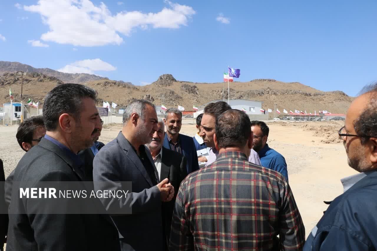 کارگروه سازگاری با کمآبی اصفهان از پروژه ماندگان بازدید کرد