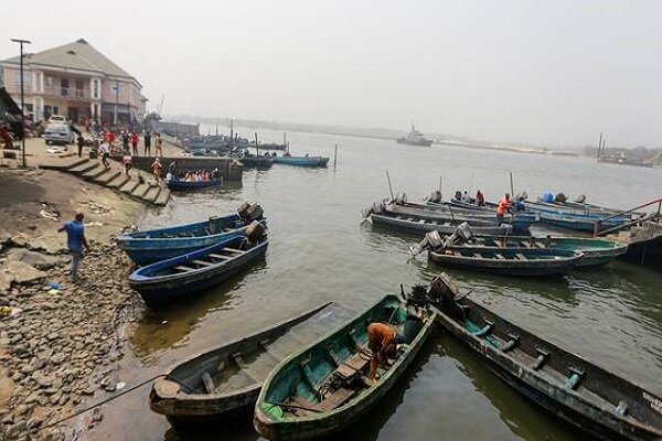 صیادان هرمزگان قربانیِ دریای متلاطم و قانون گریزیِ شبچراغیها