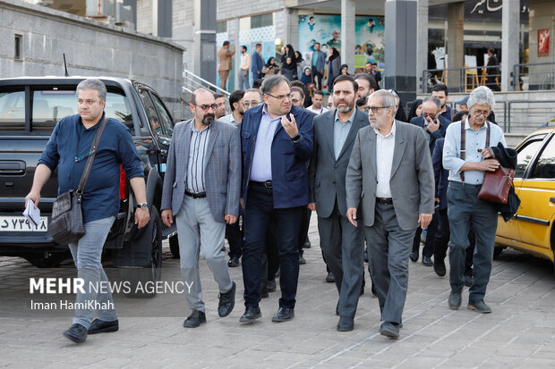 آیین رونمایی از پوستر بیست و نهمین جشنواره بین المللی تئاتر کودک و‌نوجوان در همدان