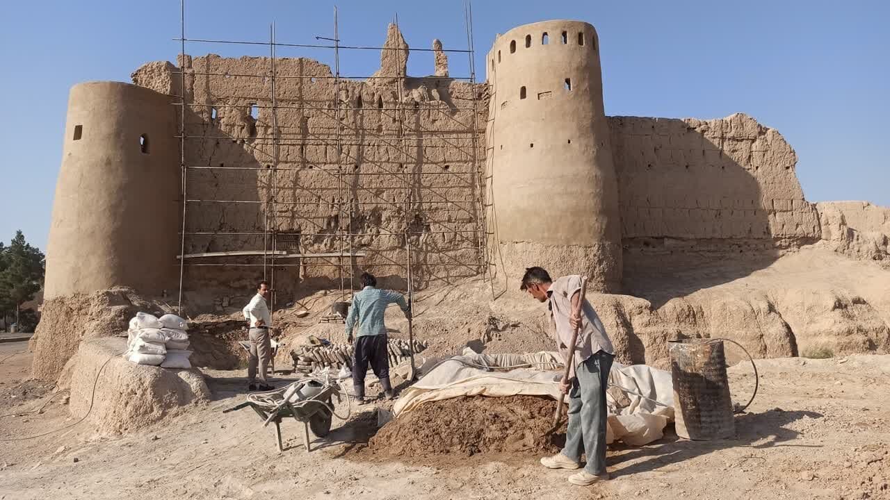 مرمت،نائين،بناي،تاريخي،اداره،نارين