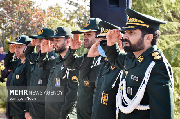 آئین اهتزاز پرچم کنگره ملی شهدا در کرمانشاه