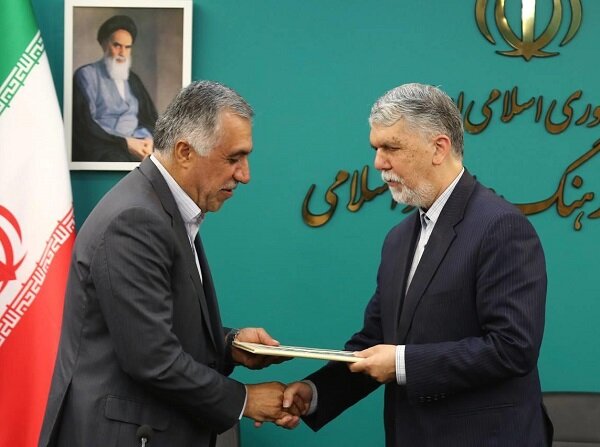 نیکنام حسینیپور رئیس مرکز روابط عمومی وزارت ارشاد شد