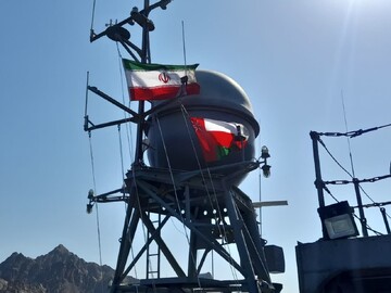 ايران وسلطنة عمان تجريان مناورات بحرية مشتركة