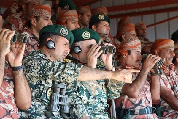 ايران وعمان تجريان المناورات المشتركة الأول للقوات البرية