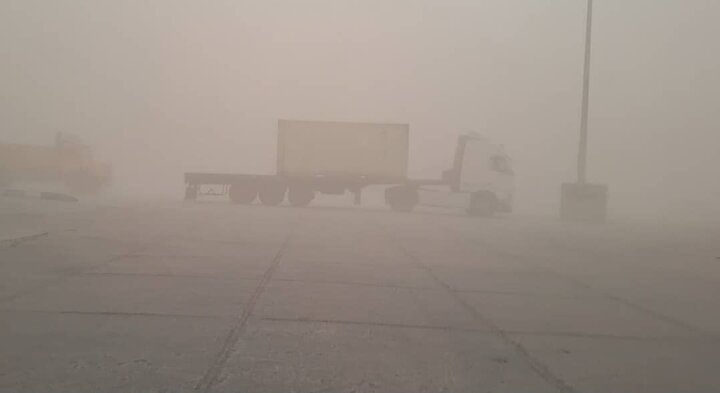 محاصره بندرعباس در گرد و خاک محاصره بندرعباس در گرد و خاک