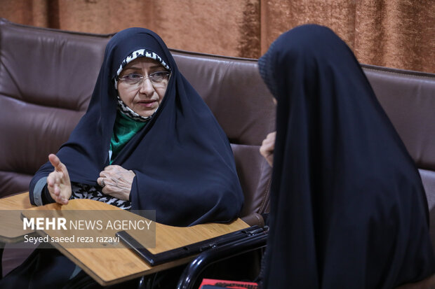 نشست زنان پشتیبان مقاومت