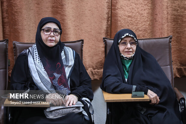 نشست زنان پشتیبان مقاومت