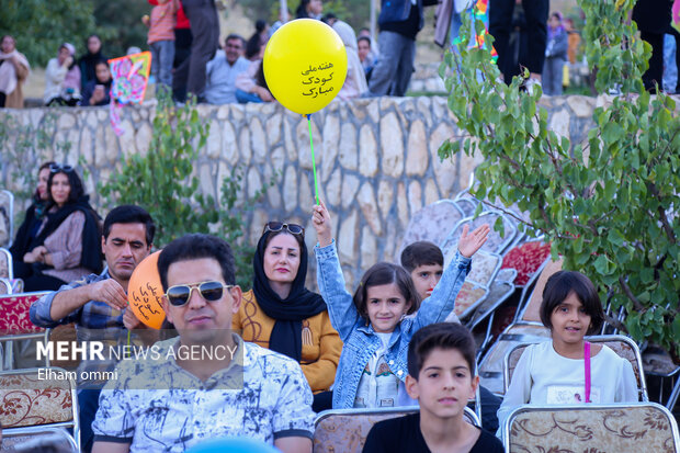 جشن بزرگ خانوادگی «پرواز بادبادک‌ها» در سنندج