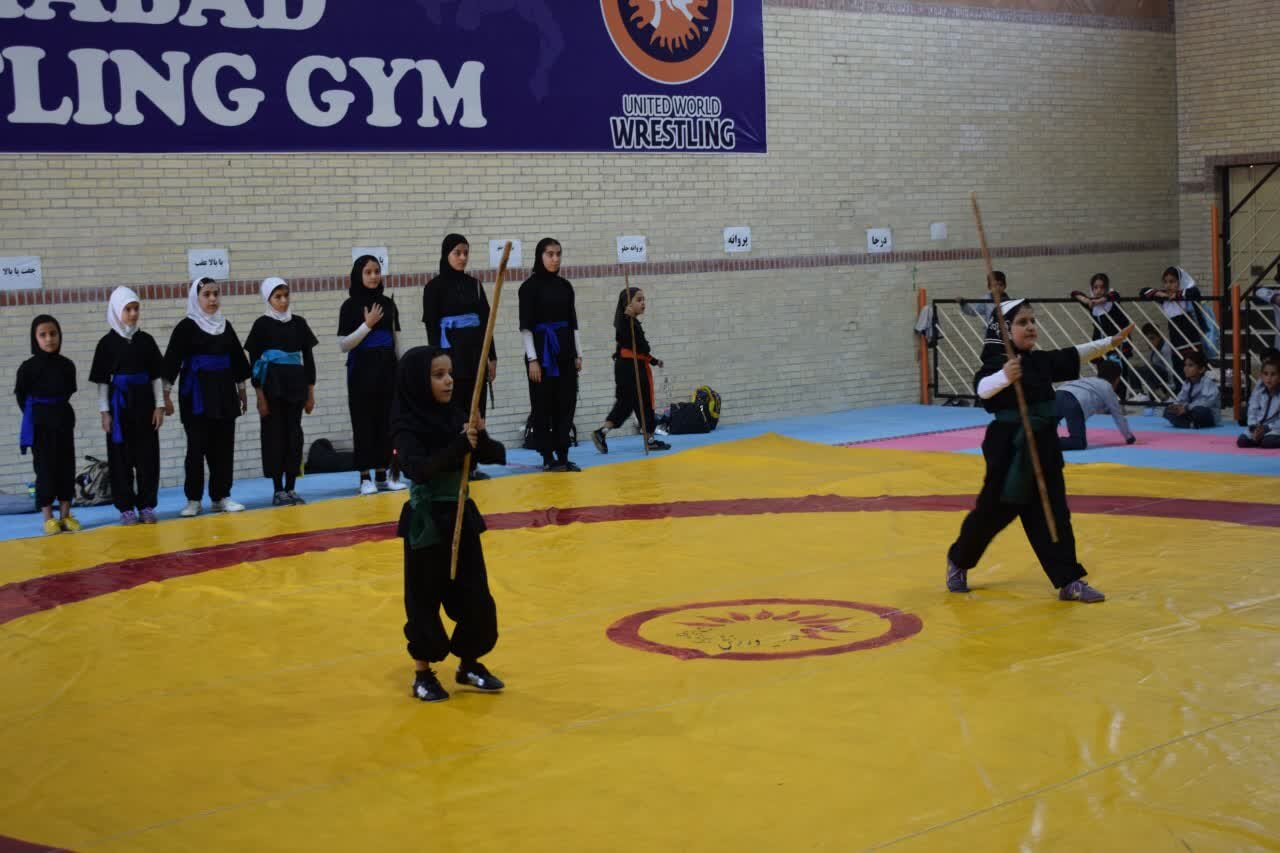 جشن بزرگ روز کودک در بهاباد برگزار شد