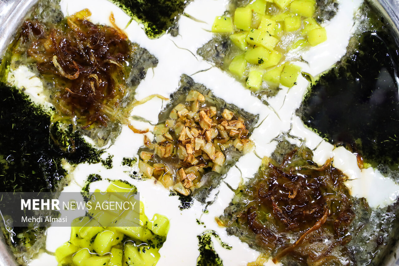 تیغ چاقوی زنجان در نمایشگاه صنایعدستی بُرنده نبود