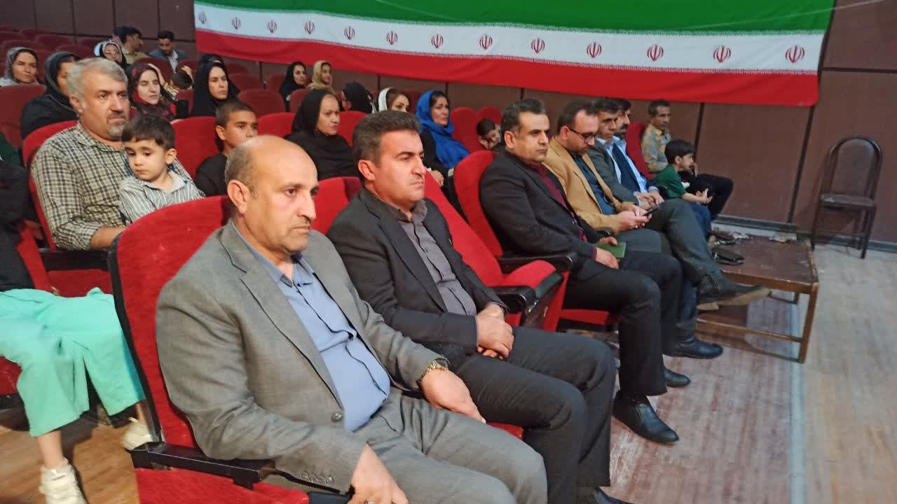 کتاب «دختر حنا» در کهگیلویه رونمایی شد/ ترویج فرهنگ کتابخوانی
