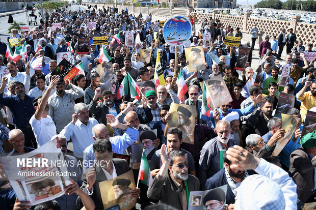 Birjand people hold anti-Zionist rally on Friday