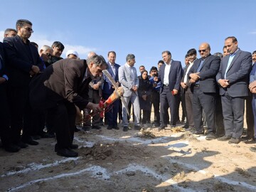 کلنگ ۸۰۰ واحد خانه ویلایی و آپارتمانی روستایی در شیروان زده شد