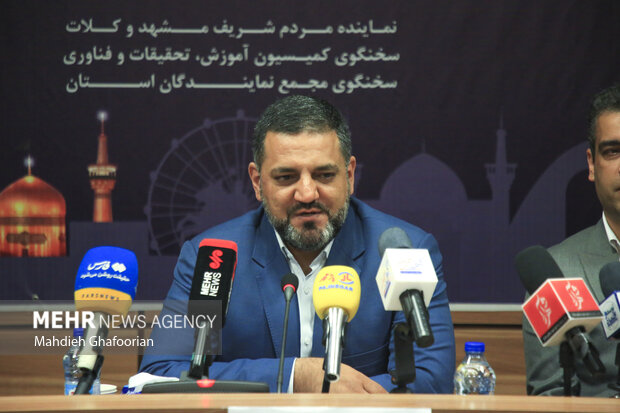 واکنش نماینده مجلس به اصلاح ظرفیت رشتههای پزشکی