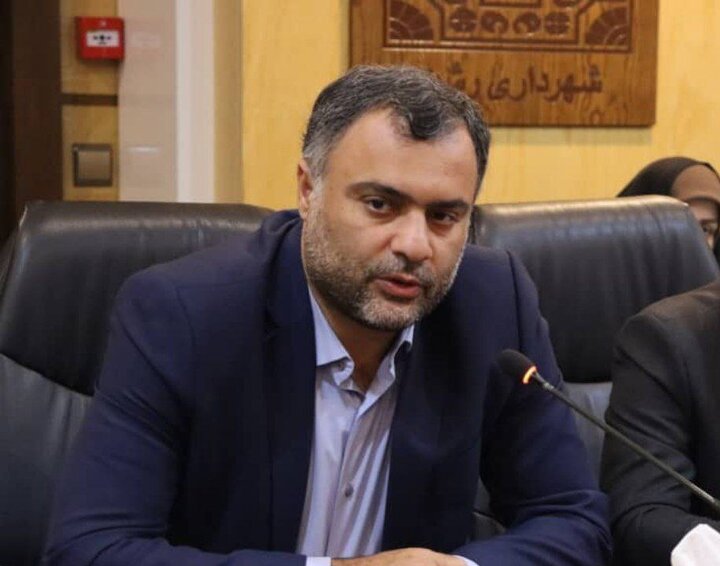 رحمتزاده: از مشکلات سرمایهگذاران در مناطق آزاد گرهگشایی خواهیم کرد