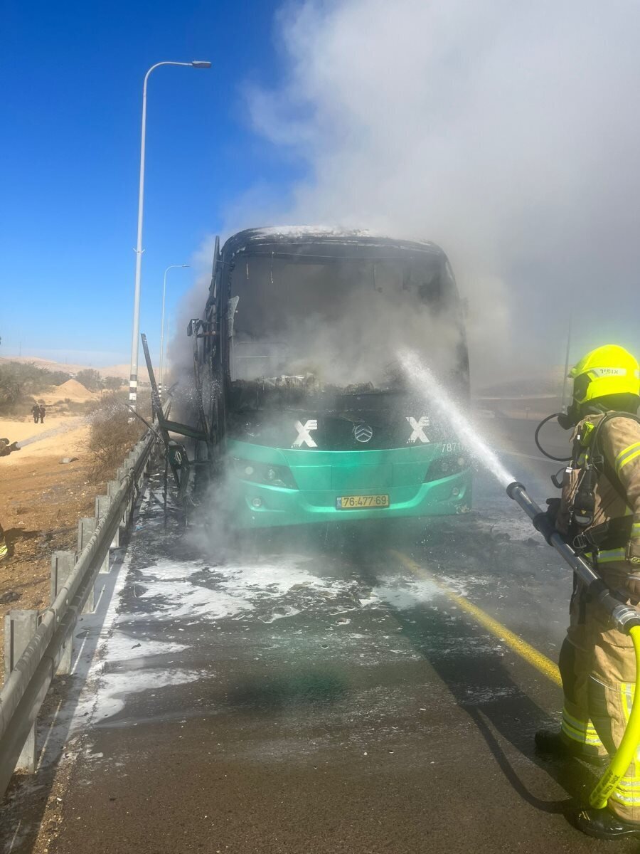 A bus catches fire in occupied territories (+Photos)