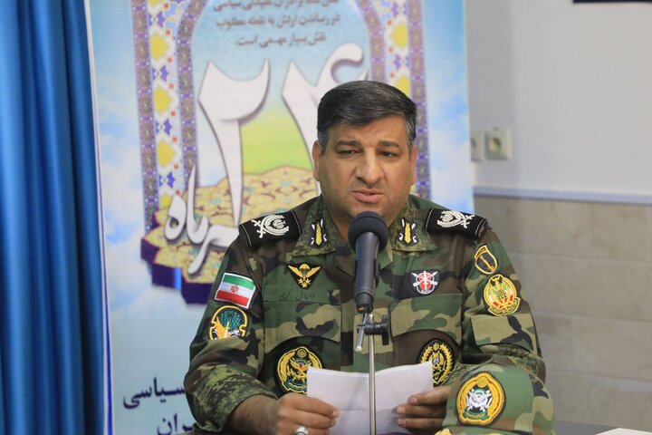 امروز ارتش جمهوری اسلامی یک ارتش مکتبی و ولایی است امروز ارتش جمهوری اسلامی یک ارتش مکتبی و ولایی است