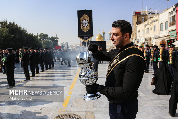 دسته عزاداری خادمان در سالروز شهادت مطهر حضرت معصومه (س)