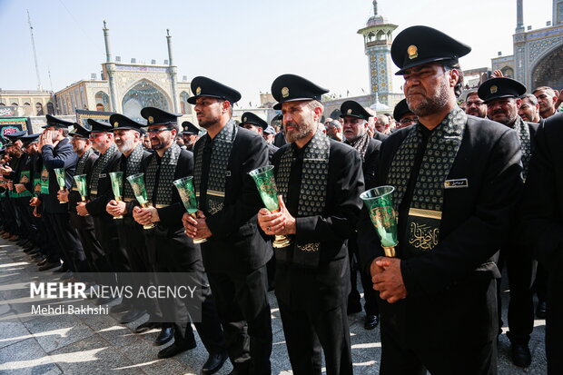 دسته عزاداری خادمان در سالروز شهادت مطهر حضرت معصومه (س)