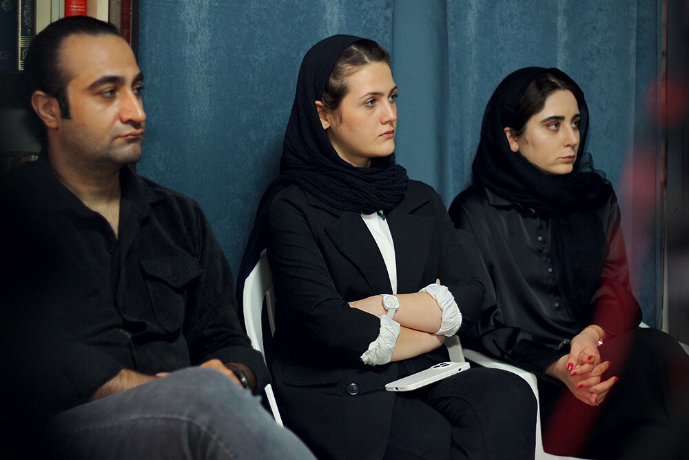 نگاه معاصر به متن برشت/ تئاتر کار میکنم تا جوان شوم