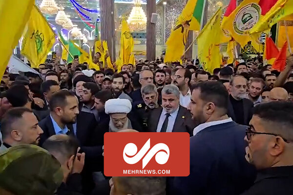 🔸 اقامه نماز میت بر پیکر شهید «عباس نیلفروشان» در حرم امام حسین(ع)