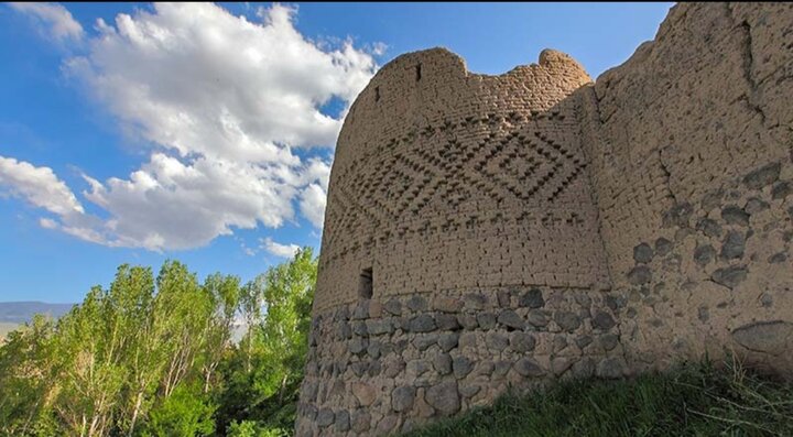 قلعهای تاریخی به نام «کهنه قلعه» در مشگینشهر قلعهای تاریخی به نام «کهنه قلعه» در مشگینشهر