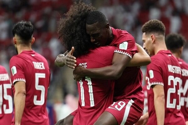 درخواست ستاره سابق قطر از لوپز؛ دست به تغییر ترکیب نزن! درخواست ستاره سابق قطر از لوپز؛ دست به تغییر ترکیب نزن!