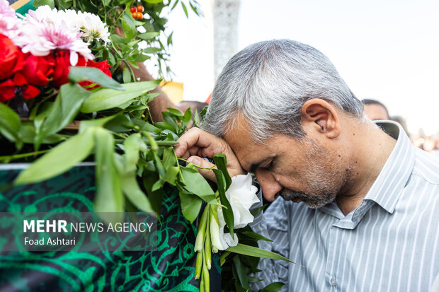 مراسم تشییع پیکر مطهر سردار شهید سید عباس نیلفروشان