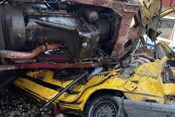 واژگونی کمپرسی ۳ فوتی و ۳ مصدوم بر جا گذاشت واژگونی کمپرسی ۳ فوتی و ۳ مصدوم بر جا گذاشت