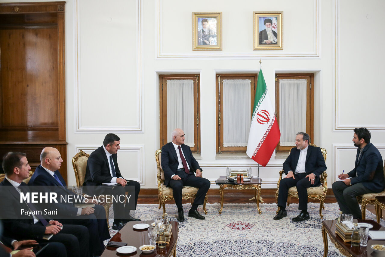 دیدار معاون نخستوزیر جمهوری آذربایجان با عراقچی دیدار معاون نخستوزیر جمهوری آذربایجان با عراقچی