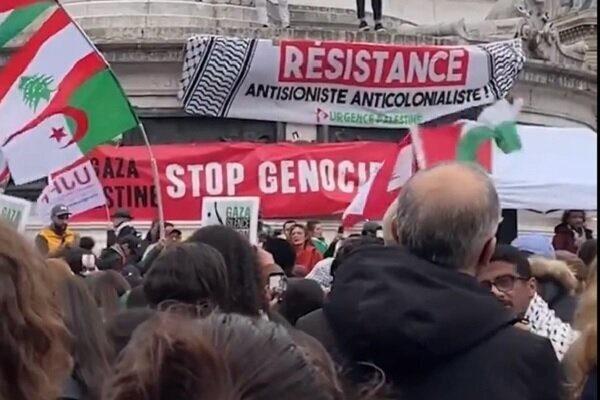 People in Paris hold rally in support for Palestine, Lebanon