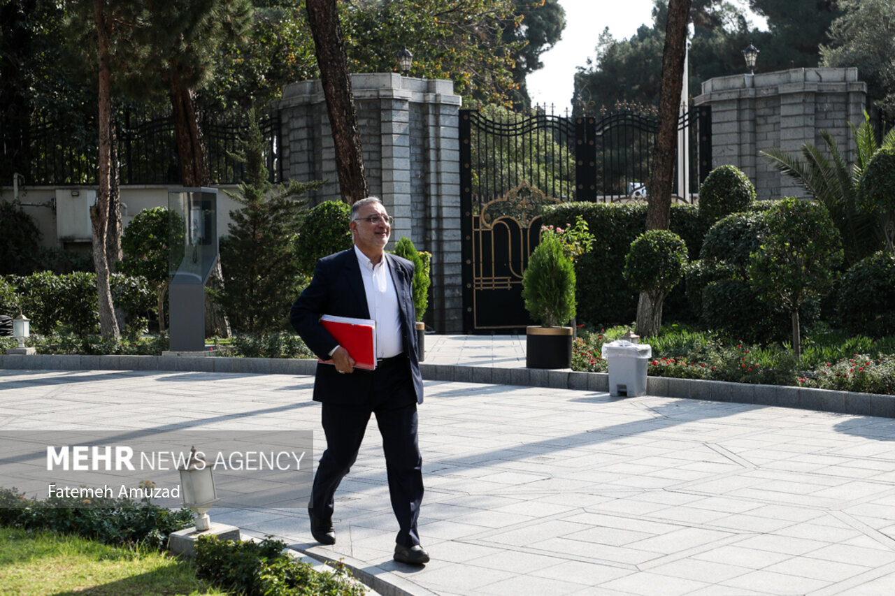 زاکانی: هرچقدر نیاز باشد میتوانیم در تهران پناهگاه بسازیم زاکانی: هرچقدر نیاز باشد میتوانیم در تهران پناهگاه بسازیم