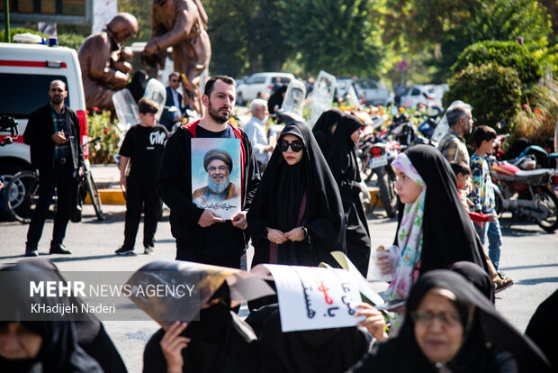 
Funeral for Gen. Nilforourshan in Isfahan