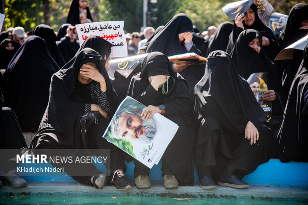 
Funeral for Gen. Nilforourshan in Isfahan