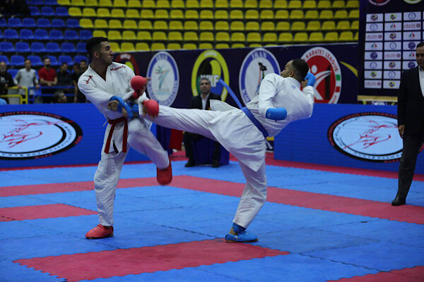 پیروزی دانشگاه آزاد در پایان یک دیدار جنجالی پیروزی دانشگاه آزاد در پایان یک دیدار جنجالی