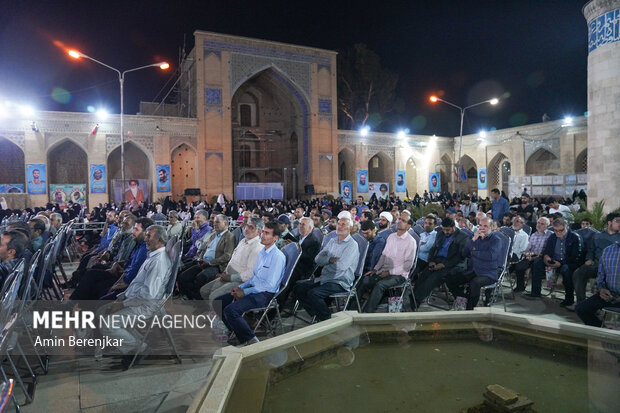 اجلاسیه بزرگداشت شهدای لشکر 19 عملیاتی فجر در شیراز