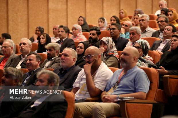 برگزاری همایش ملی صنعت گردشگری "همسنگار" در قشم