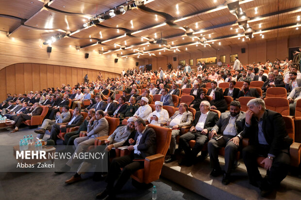 برگزاری همایش ملی صنعت گردشگری "همسنگار" در قشم