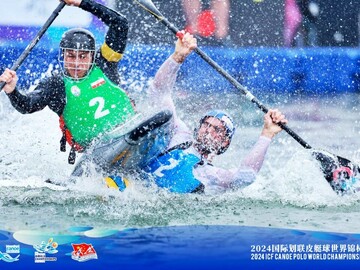 Iran defeats US in Canoe Polo Championship