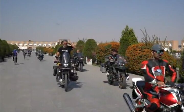 ورود محمولهای از الواح هخامنشی و لغو برنامههای هفته گردشگری 9