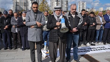 İstanbul'da Şehit Sinvar için gıyabi cenaze namazı kılındı