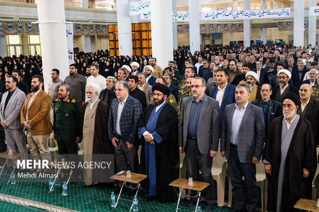 شانزدهمین پاسداشت ادبیات جهاد و مقاومت در زنجان شانزدهمین پاسداشت ادبیات جهاد و مقاومت در زنجان