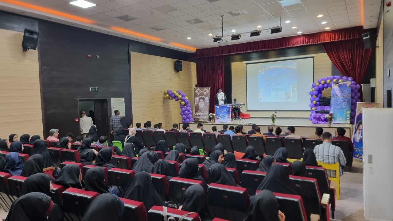 نخبههای قرآن و نماز شمال استان بوشهر تجلیل شدند